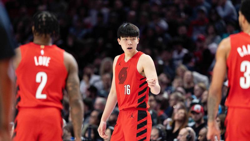 半场战报：奥萨苏纳2-0莱万特，鲁文-加西亚、维克托-穆尼奥斯破门（半场快讯：奥萨苏纳2-0领先莱万特，鲁文-加西亚与维克托-穆尼奥斯建功）