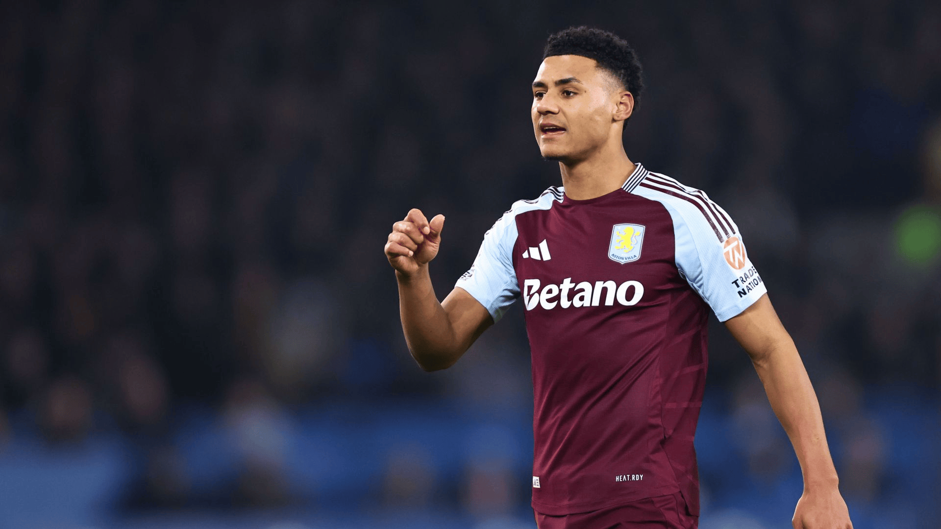 太阳报：伊万-托尼在伦敦夜总会因涉嫌用头撞人被警方逮捕（太阳报称伊万-托尼在伦敦夜店涉用头撞人遭警方拘捕）