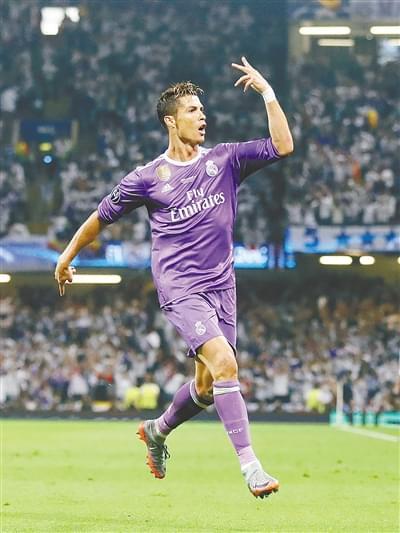 NBA球员专访：詹姆斯谈团队合作,（NBA球星詹姆斯专访：畅谈团队协作之道）