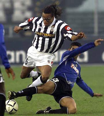 官方：前阿根廷国脚加戈被墨超内卡萨解雇；今年第二次下课（内卡萨官宣解雇前阿根廷国脚加戈，年内第二次下课）