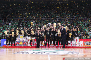 加盟曼城仅5个月！曝23岁国脚不满坐冷板凳 冬窗申请离队（来曼城才5个月 23岁国脚难忍久坐冷板凳拟冬窗申请离队）