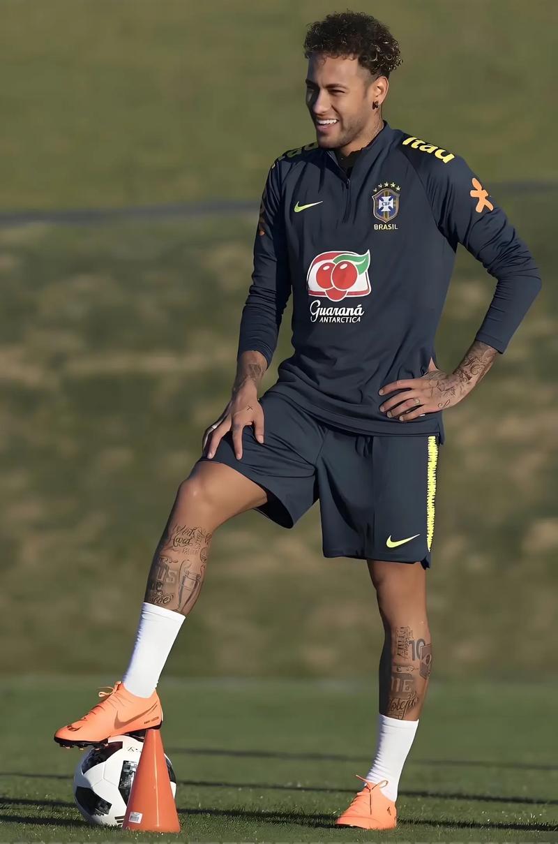 罗马诺：卢克曼是加拉塔萨雷冬窗引援目标，目前处于关注阶段（罗马诺：加拉塔萨雷将卢克曼列为冬窗引援目标，已纳入关注范围）