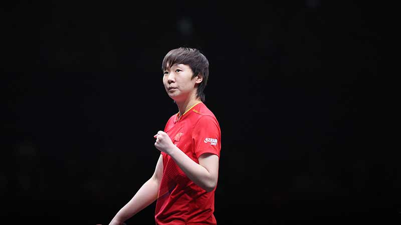 雅虎：有消息称一家中国俱乐部向拉斐尔开出很丰厚的合同报价（雅虎称一支中国俱乐部向拉斐尔提供高薪合约）